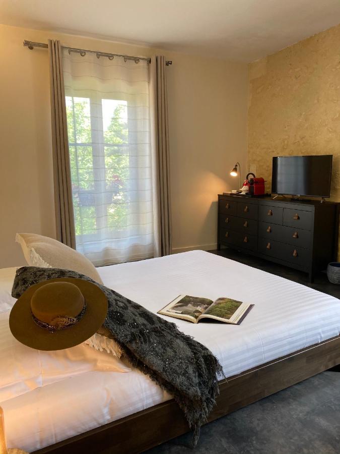 A L'Ombre D'Azay - Demeure D'Hotes - Guesthouse ภายนอก รูปภาพ